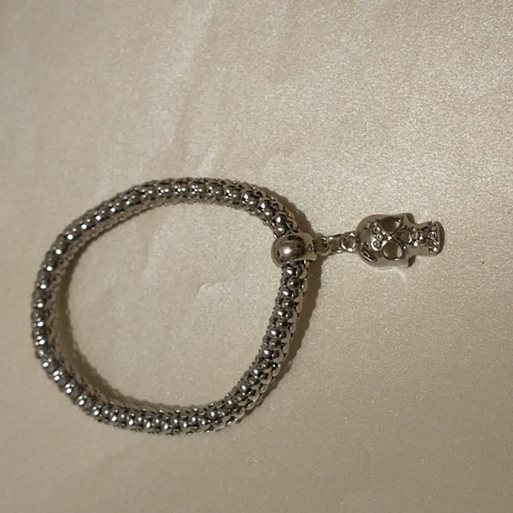 Silver Skull Bracelet! - Picture 5 of 5